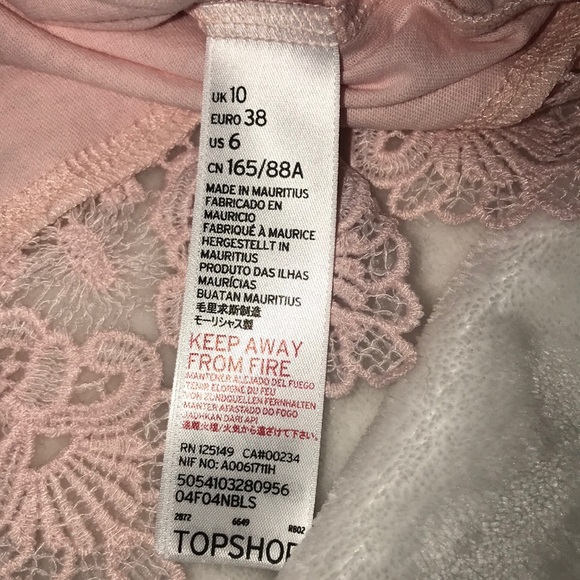 *LAST ONE* Top Shop Light Pink Crop Tee Lace Trim - Picture 8 of 8